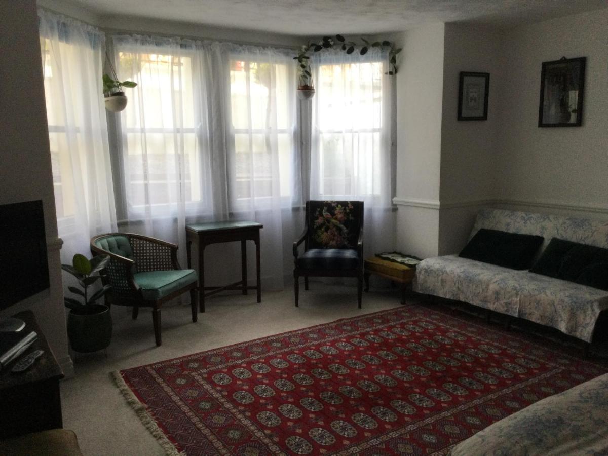 Garden Flat 1 Bed & Breakfast Llandudno Dış mekan fotoğraf